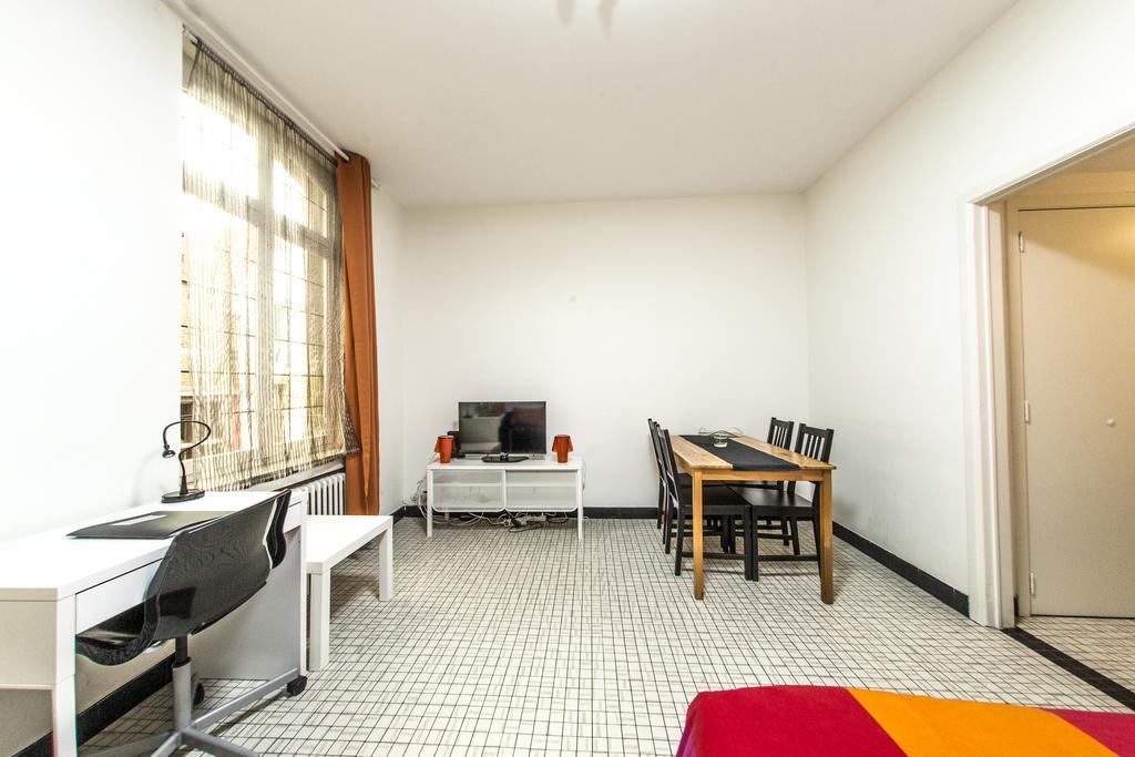 Rentbynight Aparthotel Brussels Exterior photo